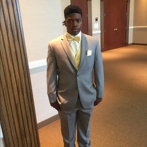 Meet your Posher, Jaylan